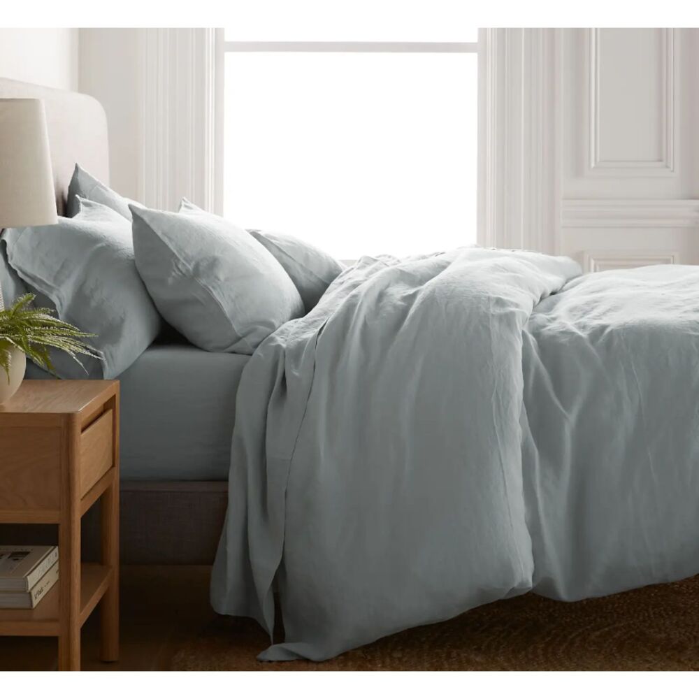 NWT- European Linen Duvet Cover - Mist - King/ Cal King
